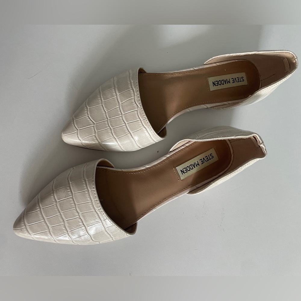 Steve Madden 7.5 women’s faux croc look flats
